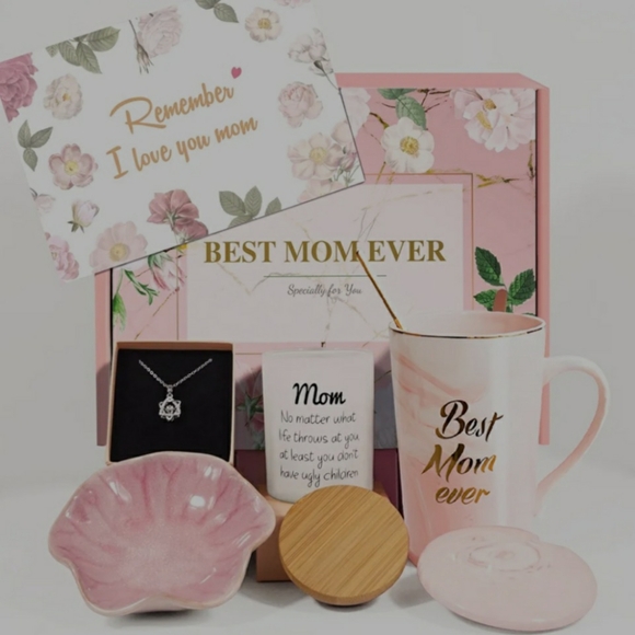 Other - Pink 'Best Mom Ever' Gift Set